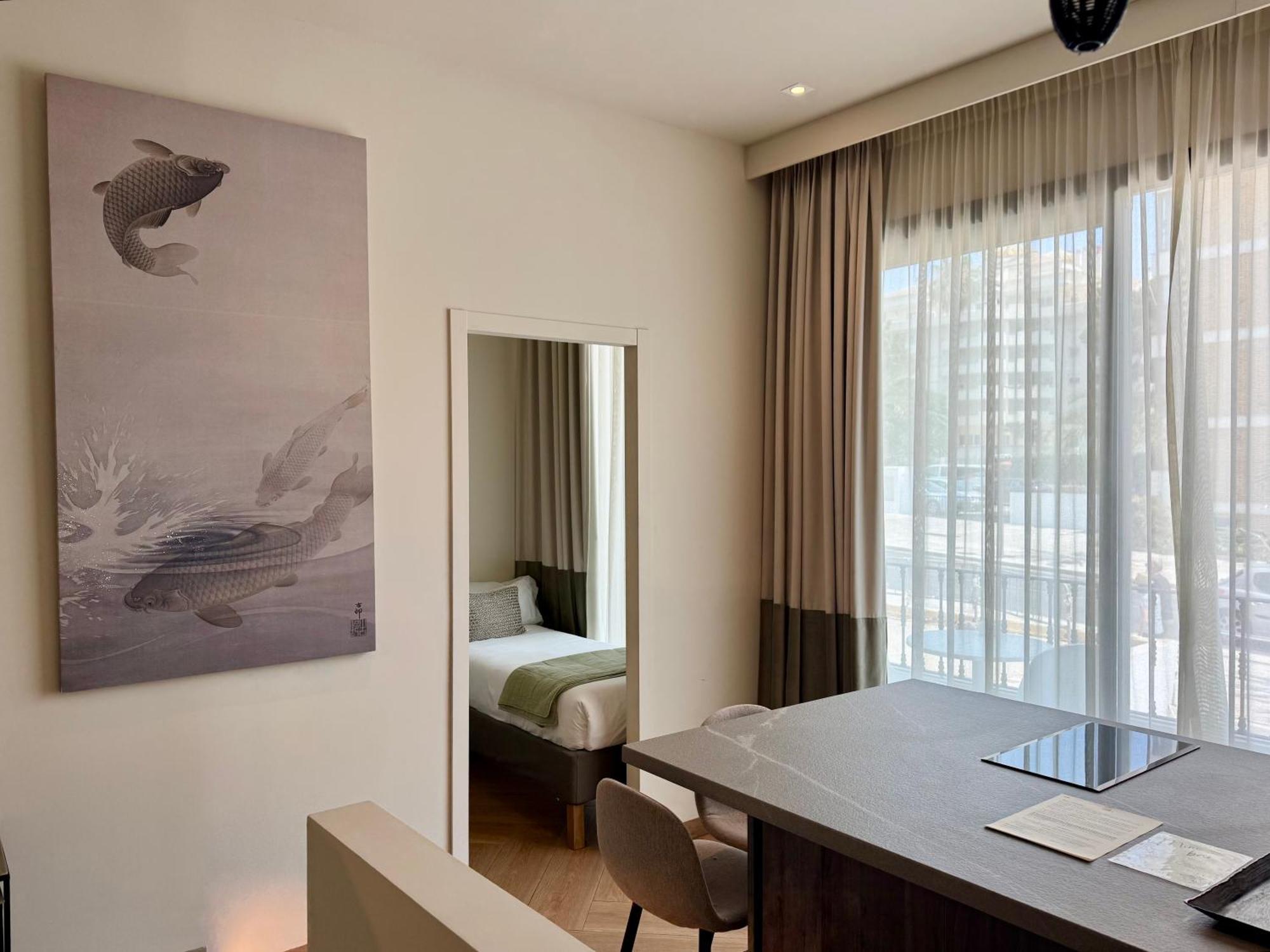 Comfy Hotel 5*