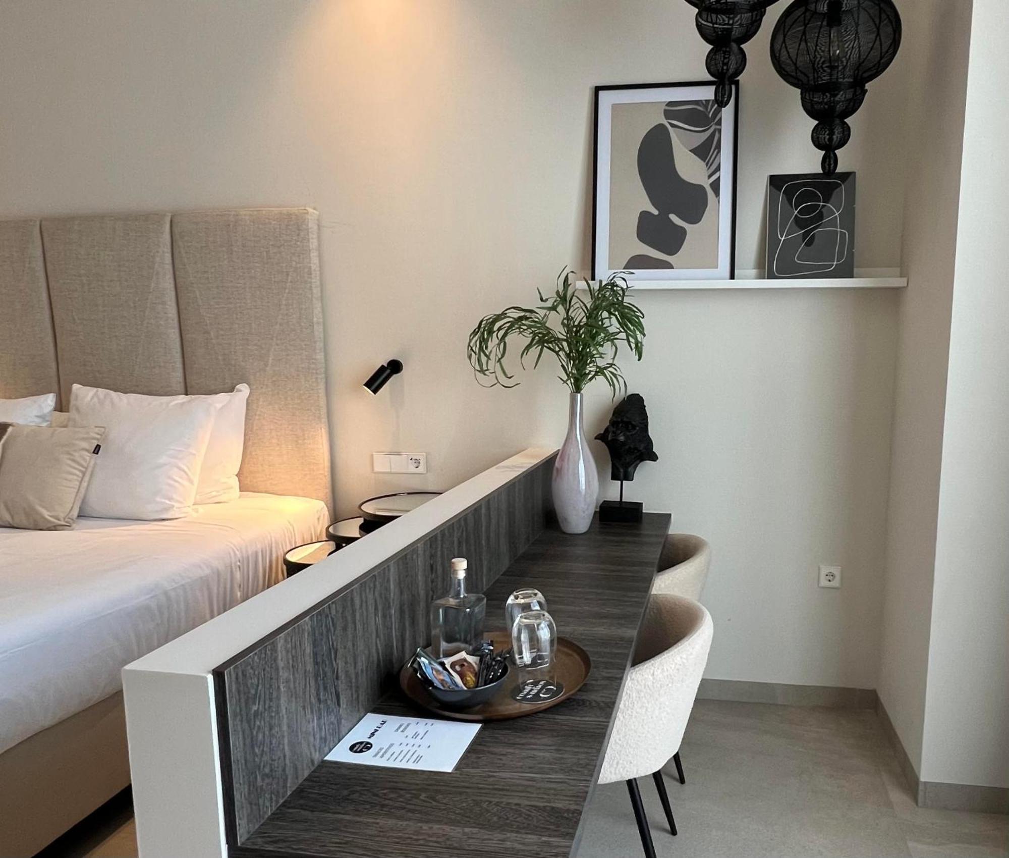 Comfy Aparthotel